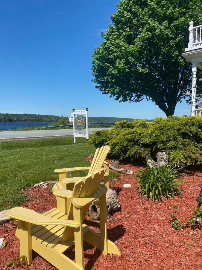 Toba'S Bed & Breakfast Lunenburg Esterno foto