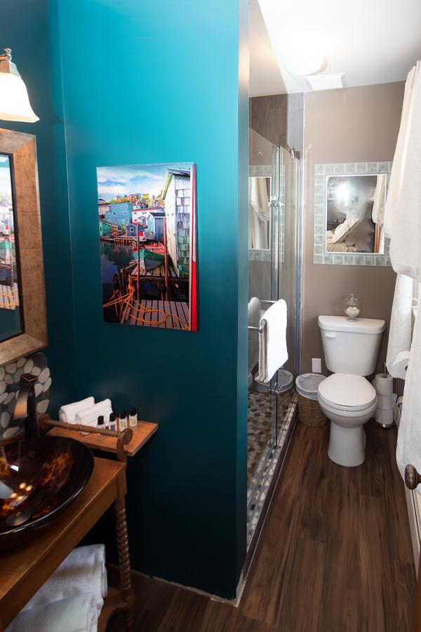 Toba'S Bed & Breakfast Lunenburg Esterno foto
